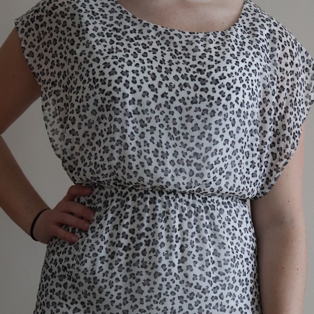 Leopard print Dress - Picture 2 of 3